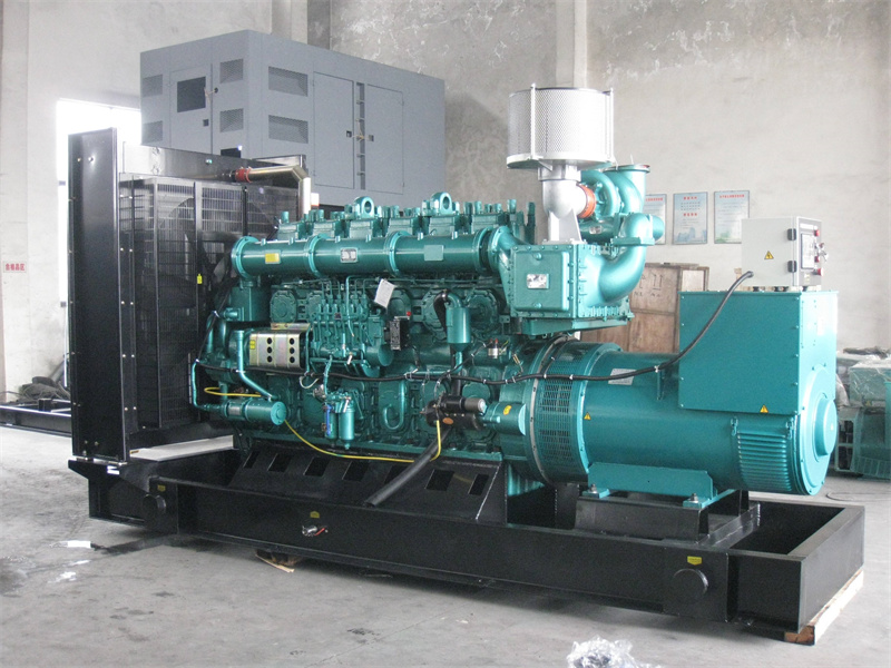 西湖200KW 柴油发电机的油耗是多少？