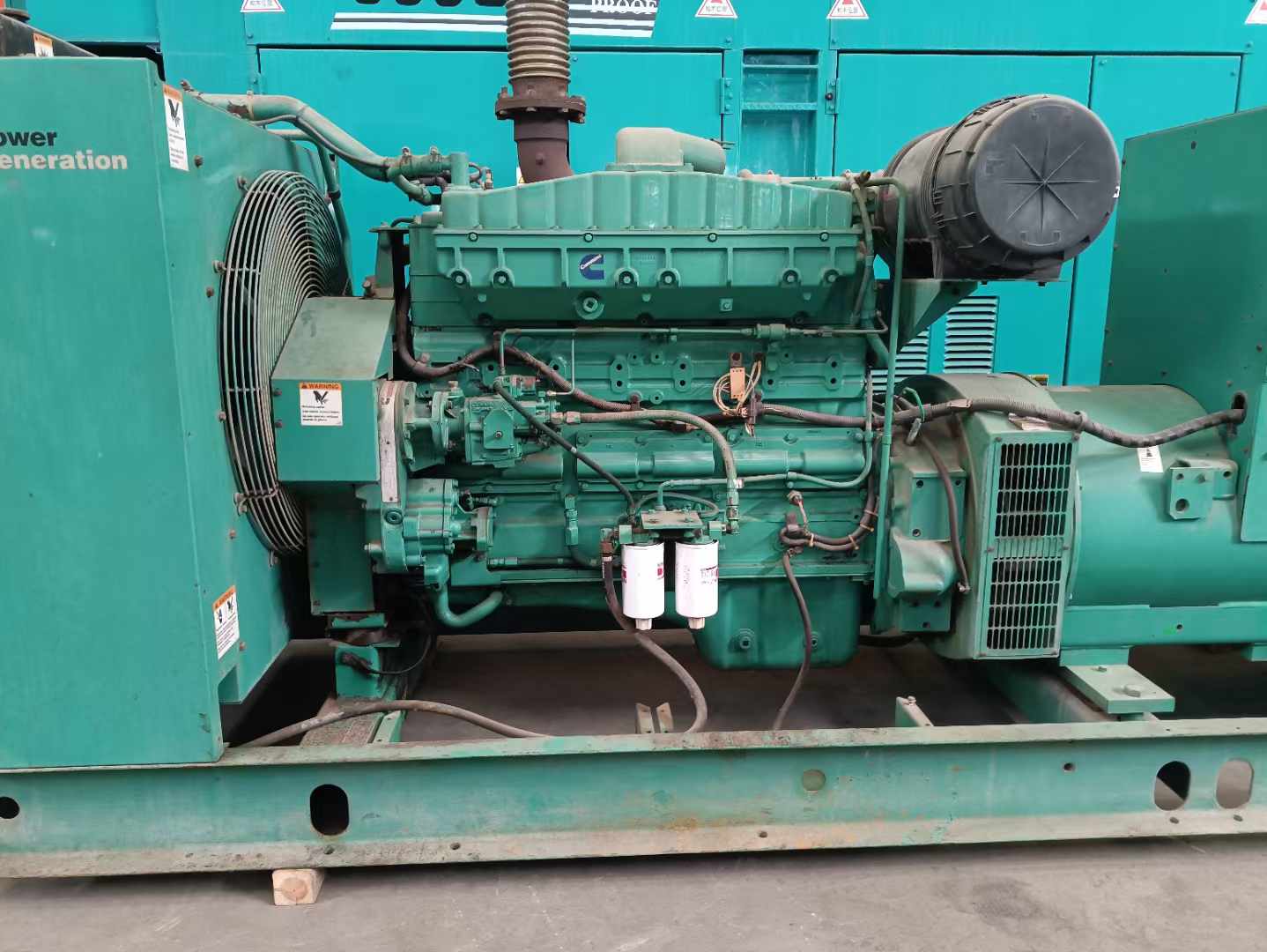 西湖过载会对 600kW 柴油发电机组造成哪些损害？