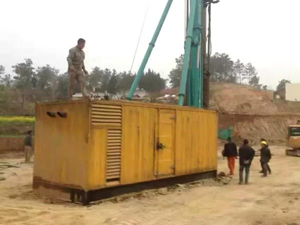 西湖如何判断水冷式机油散热器密封件是否需要更换？